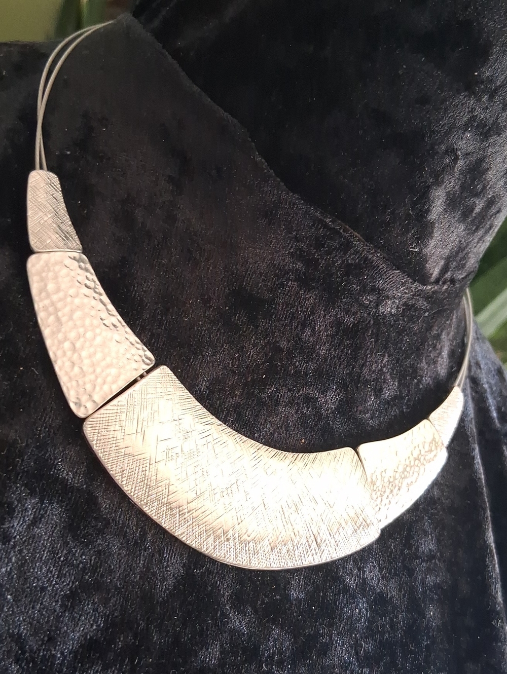 H&M Textured Silver Statement Collar Necklace
